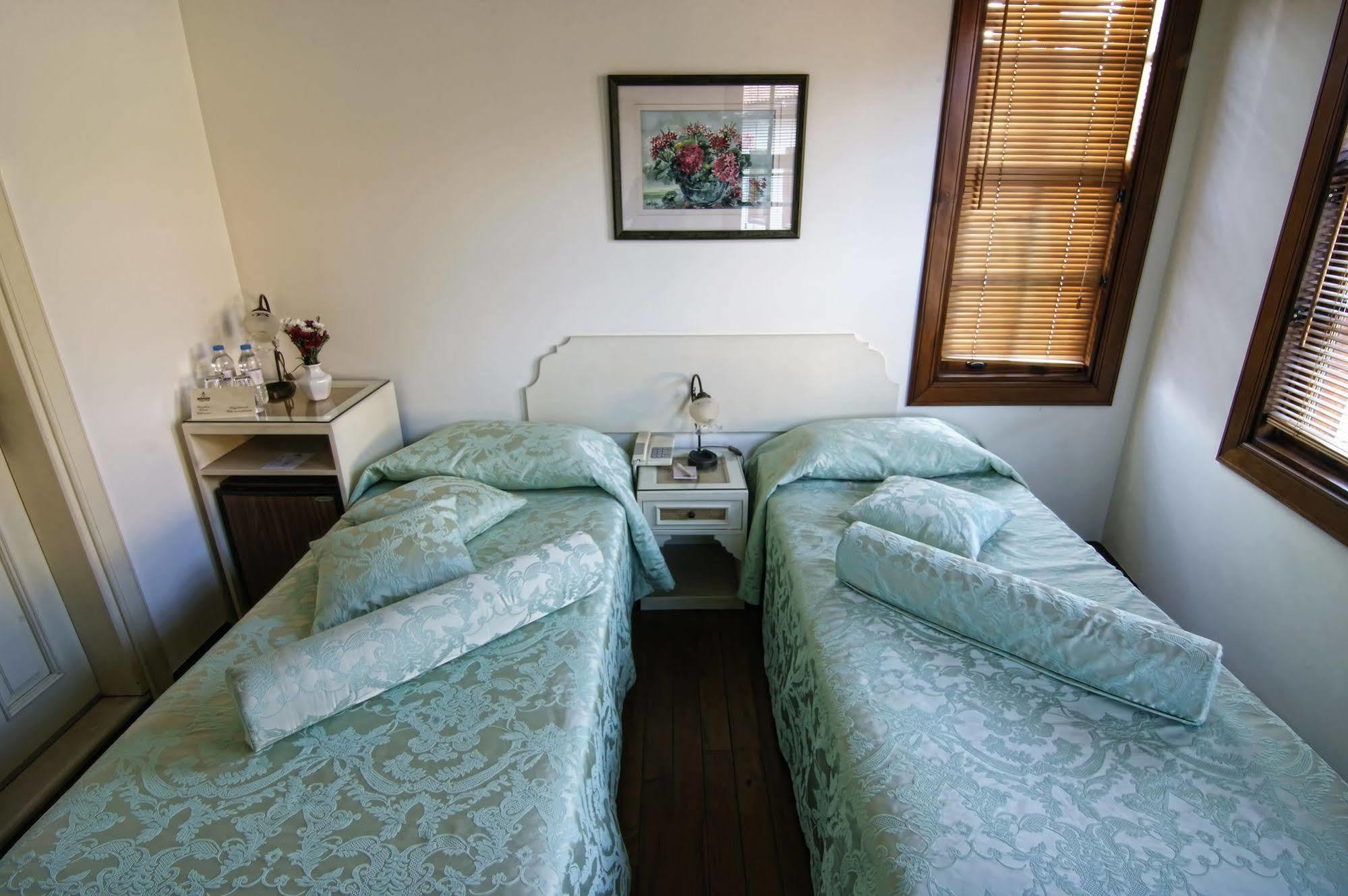 Minyon Hotel 3*